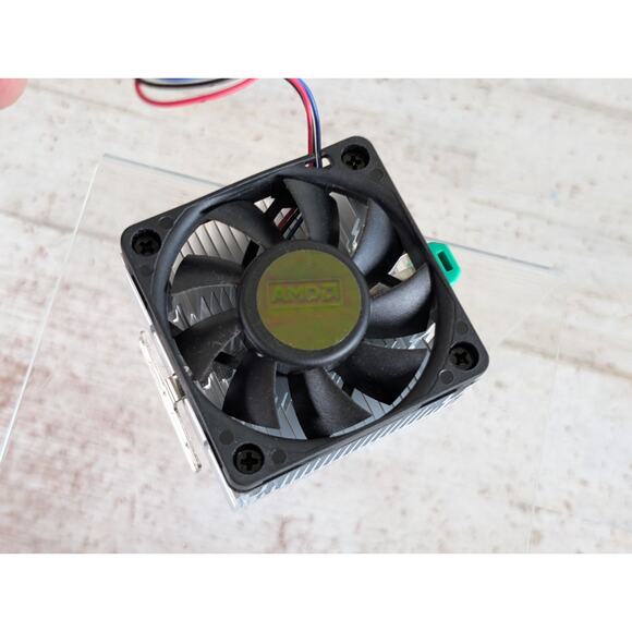 Foxconn AMD Socket A (462) CPU Heatsink Cooler Fan NBT-K0010AC1DBTCB-001 3-Pin - Picture 5 of 7